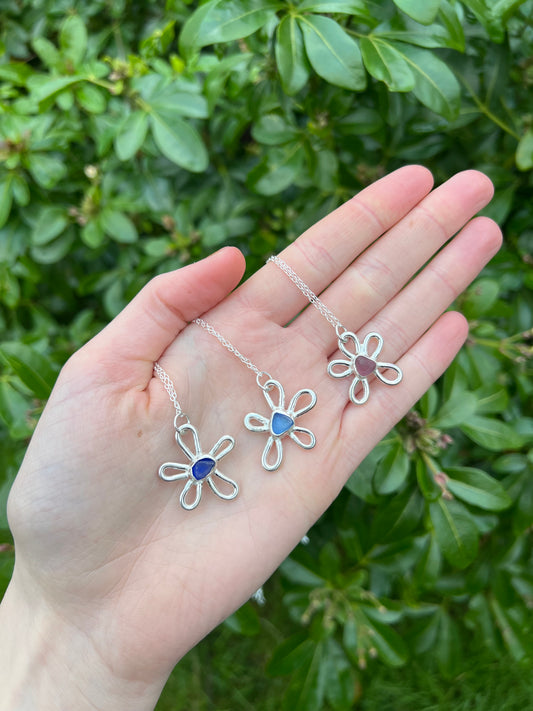 Flower necklaces 🌸